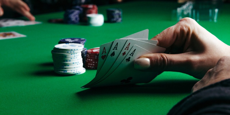 Poker: Trò chơi bài sử dụng chiến lược